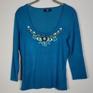 New York & Co Embroidered Scoop Neck Knit Sweater Size XS Blue Floral Vintage